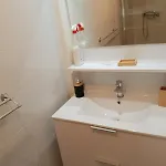 Appartement Appt Climatisé, 4 à 6 Couchages Tarn, Albi, Gaillac, Cordes, Wifi Gratuit, Boîte à Clés, Proche Commodités Et Gare Routière *
