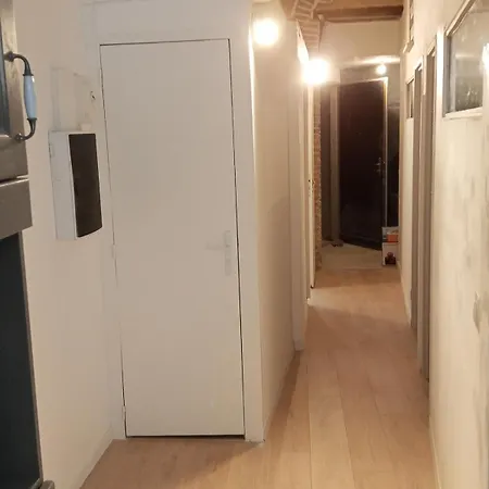 Apartment Appt Climatise, 4 A 6 Couchages Tarn, Albi, Gaillac, Cordes, Wifi Gratuit, Boite A Cles, Proche Commodites Et Gare Routiere-linge De Lit Et Toilette Offerts A Partir De 4 Nuits *
