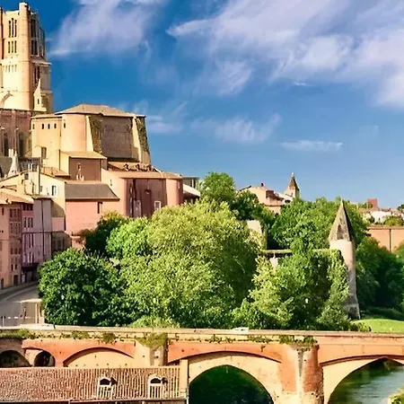 Appt Climatisé, 4 à 6 Couchages Tarn, Albi, Gaillac, Cordes, Wifi Gratuit, Boîte à Clés, Proche Commodités Et Gare Routière Appartement Graulhet