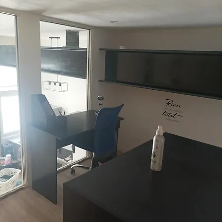 Appt Climatise, 4 A 6 Couchages Tarn, Albi, Gaillac, Cordes, Wifi Gratuit, Boite A Cles, Proche Commodites Et Gare Routiere-linge De Lit Et Toilette Offerts A Partir De 4 Nuits Apartment *