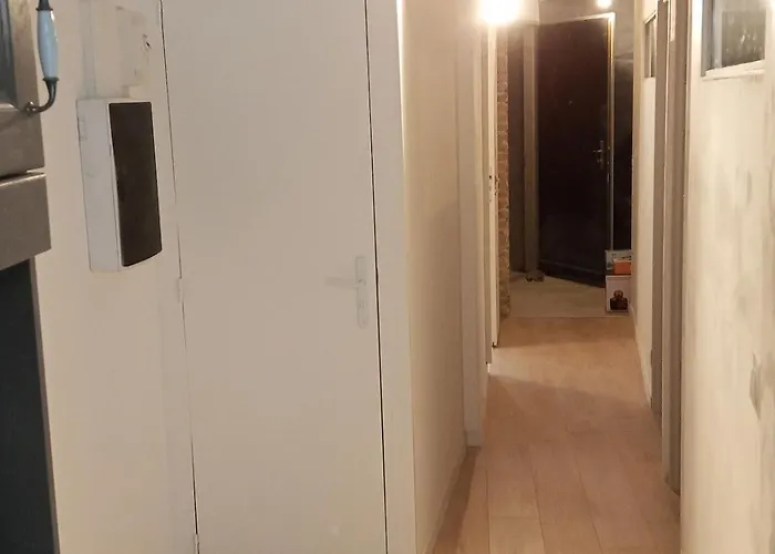 Apartment Appt Climatise, 4 A 6 Couchages Tarn, Albi, Gaillac, Cordes, Wifi Gratuit, Boite A Cles, Proche Commodites Et Gare Routiere *